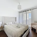 Clair Et Lumineux Apartament *