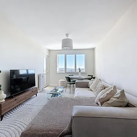 Clair Et Lumineux Apartamento